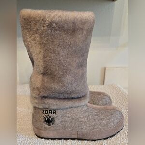 ZDAR Nikita Lamb Shearling and Wool Felt Winter Boots Sz EU 39